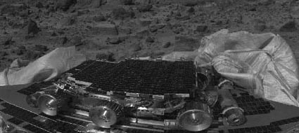 Mars Pathfinder sur ses air-bags d'atterrissage